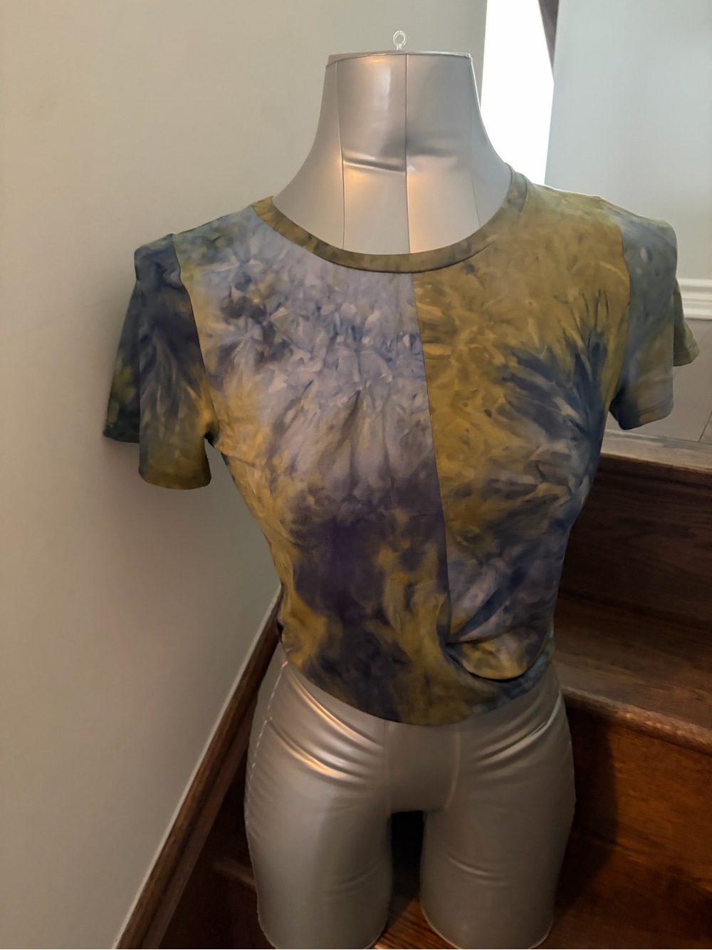 Cozy Casual Olive & Navy Tie-Dye Cropped Tee